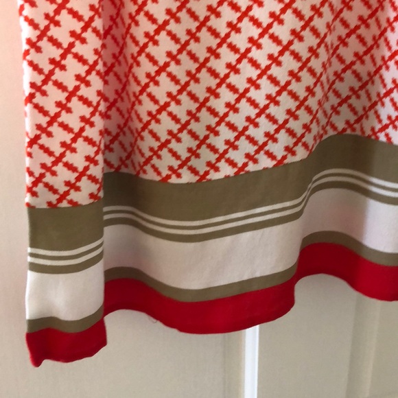 EUC Banana republic sleeveless blouse.  Size M. - Picture 3 of 5